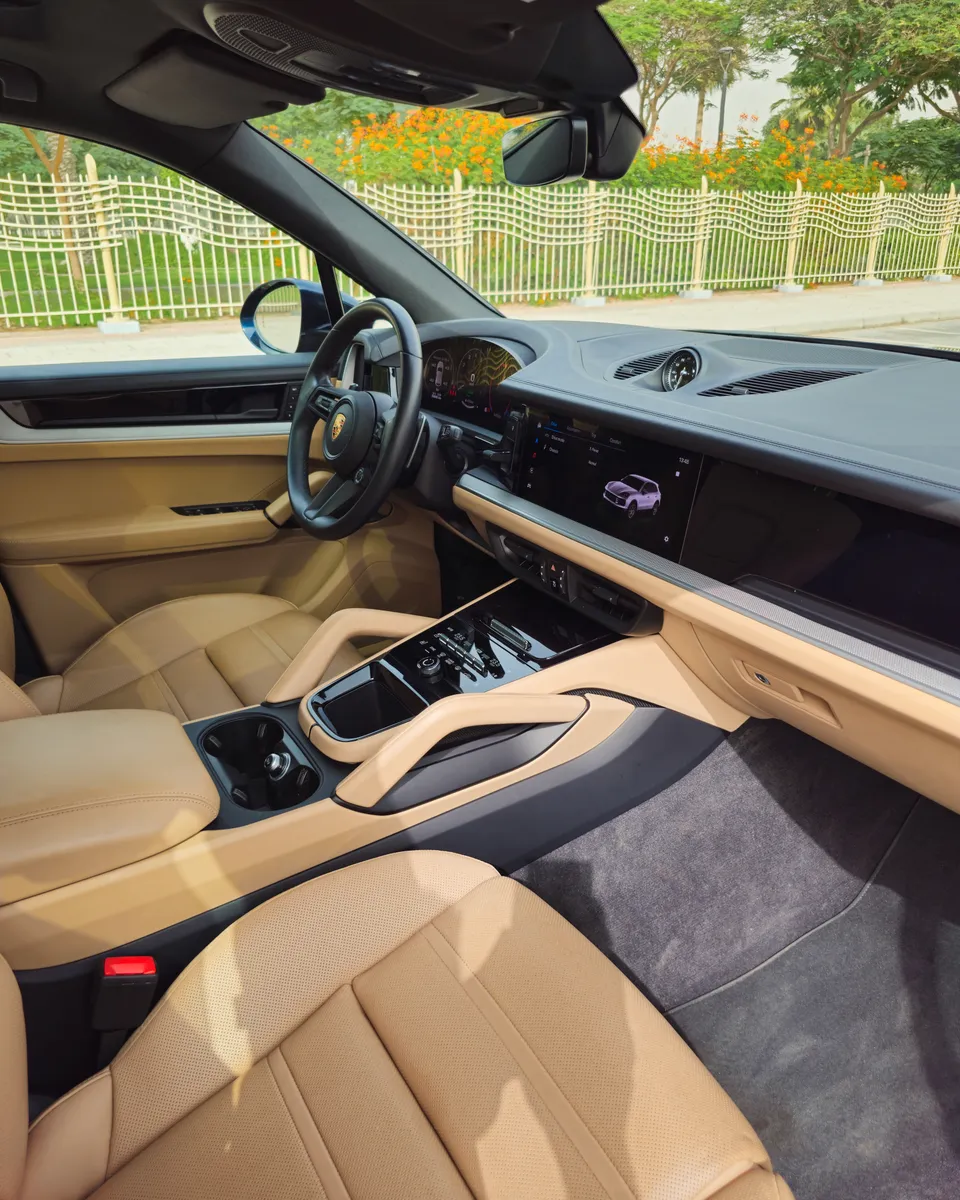 2024 Porsche Cayenne photo 14
