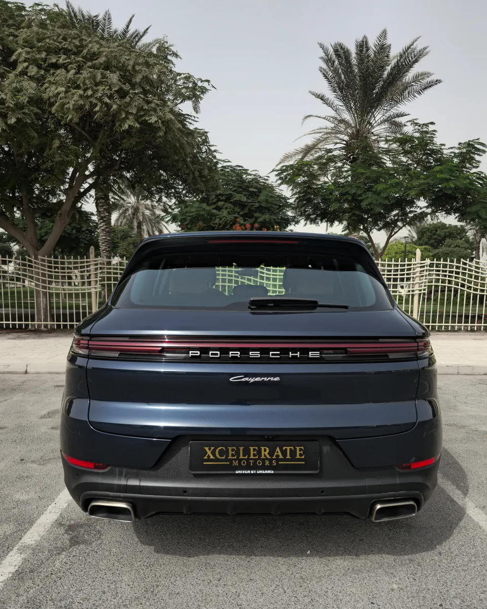 2024 Porsche Cayenne photo 5