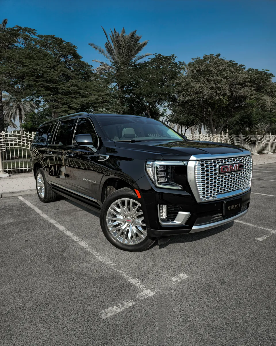 Used 2024 GMC Yukon Denali for sale in Dubai