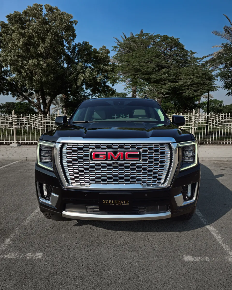 2024 GMC Yukon photo 2