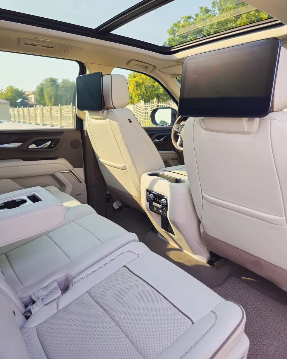 2024 GMC Yukon photo 11
