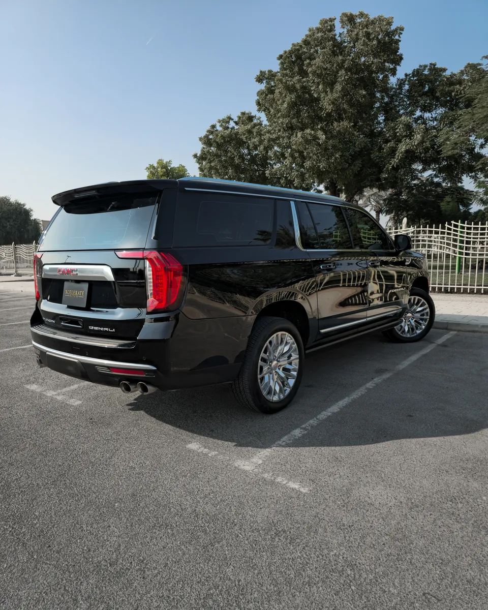 2024 GMC Yukon photo 6