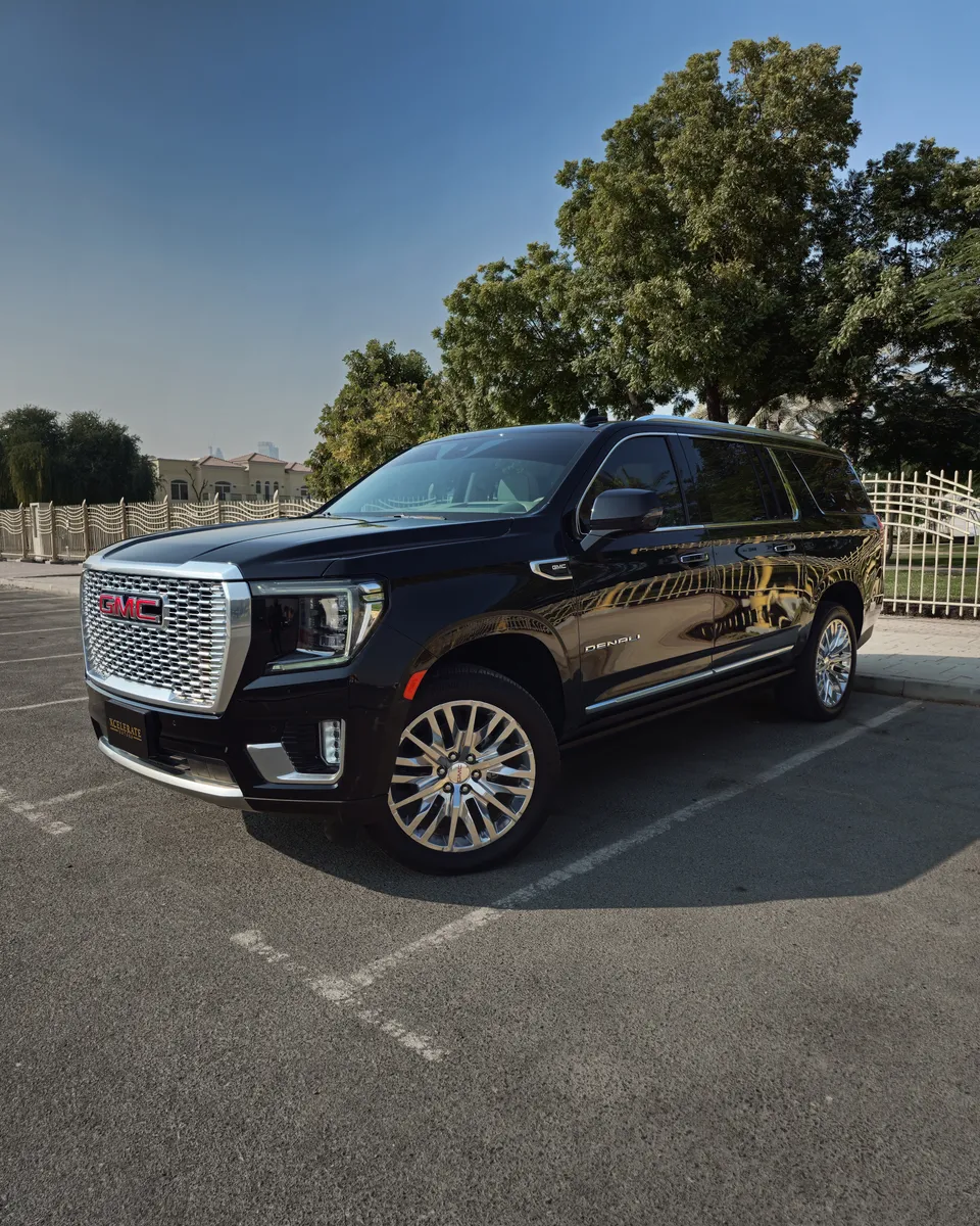 2024 GMC Yukon photo 3