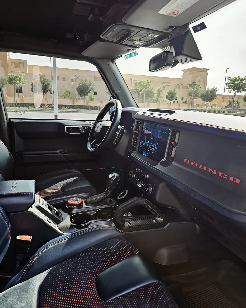 2023 Ford Bronco photo 8