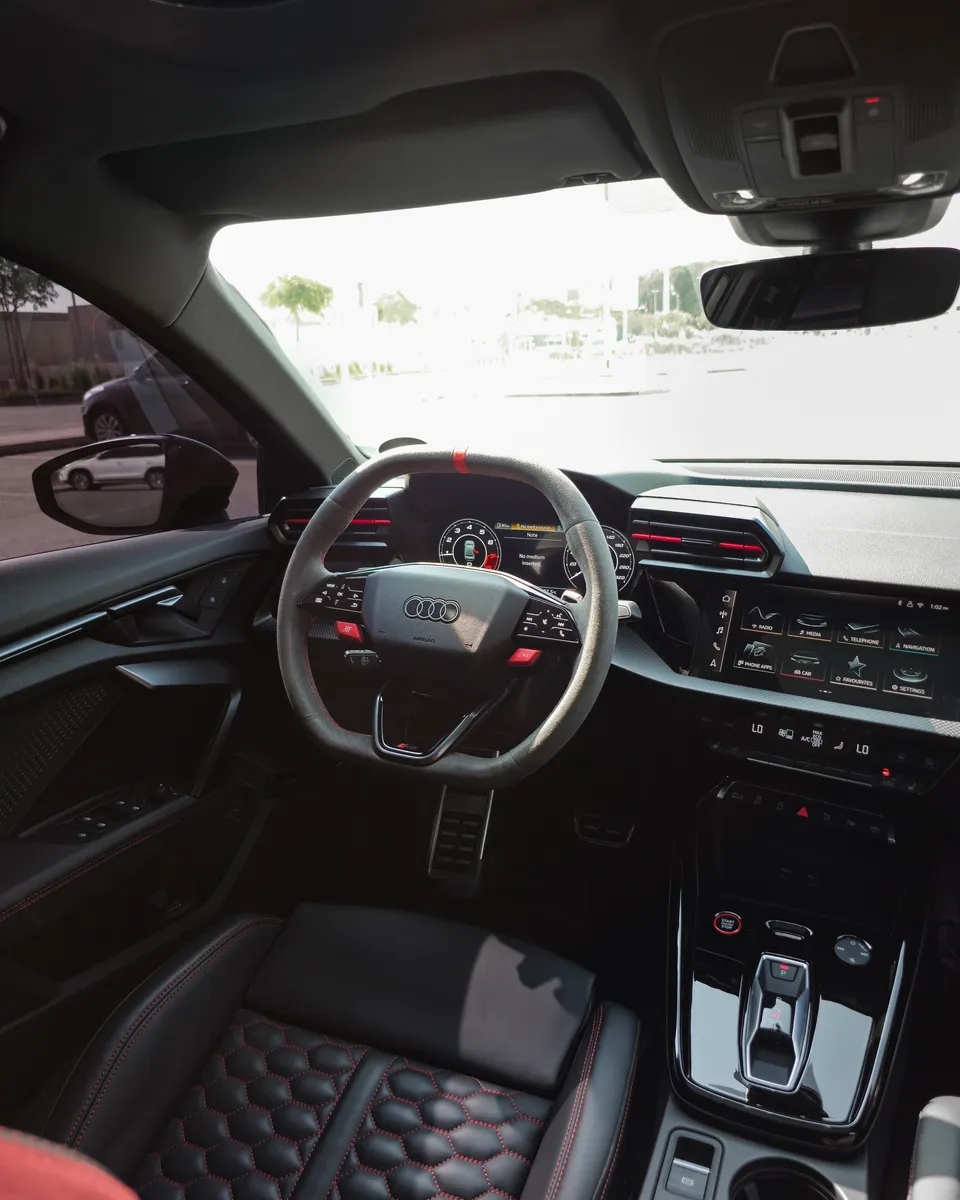 2025 Audi RS3 photo 10