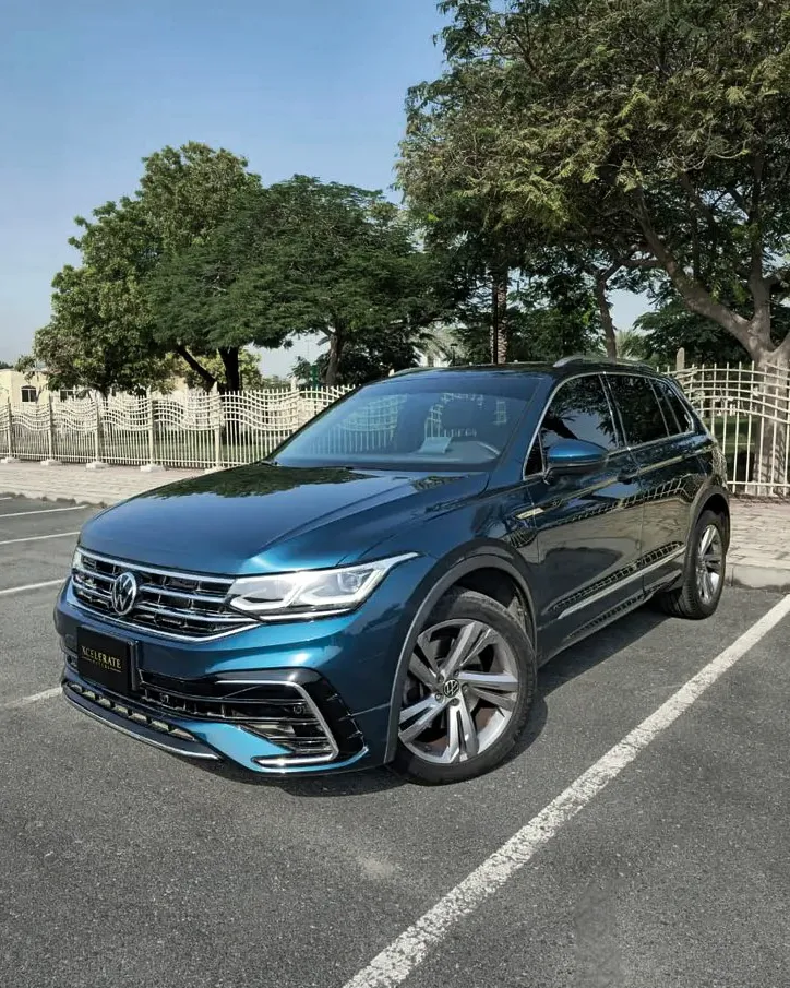 2024 Volkswagen Tiguan photo 3
