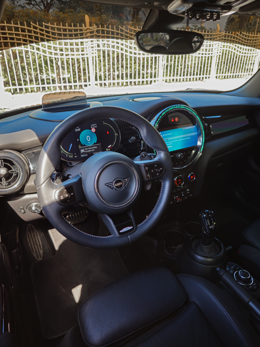 2023 MINI Cooper photo 8