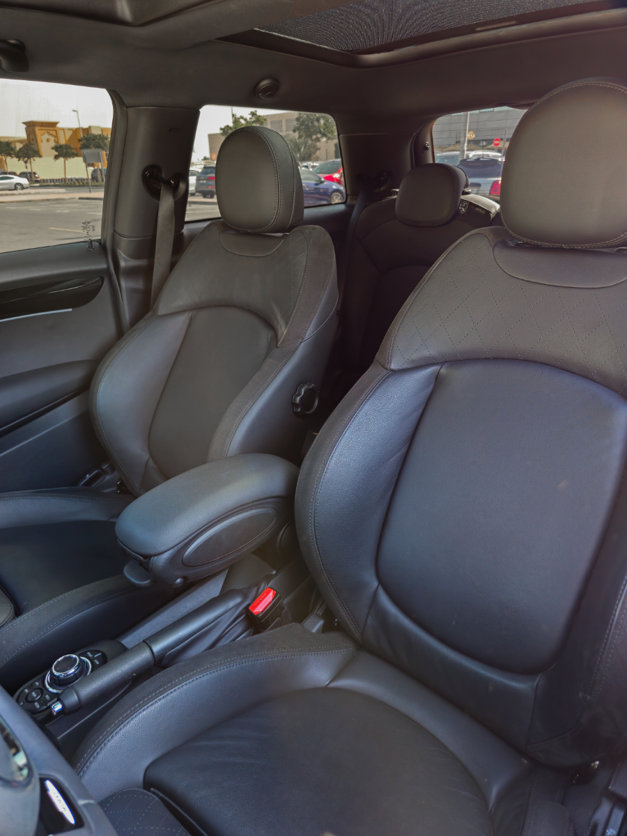 2023 MINI Cooper photo 9