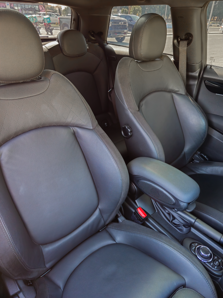 2023 MINI Cooper photo 11