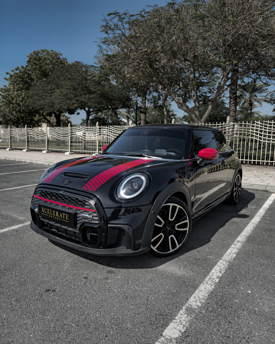 2023 MINI Cooper photo 2