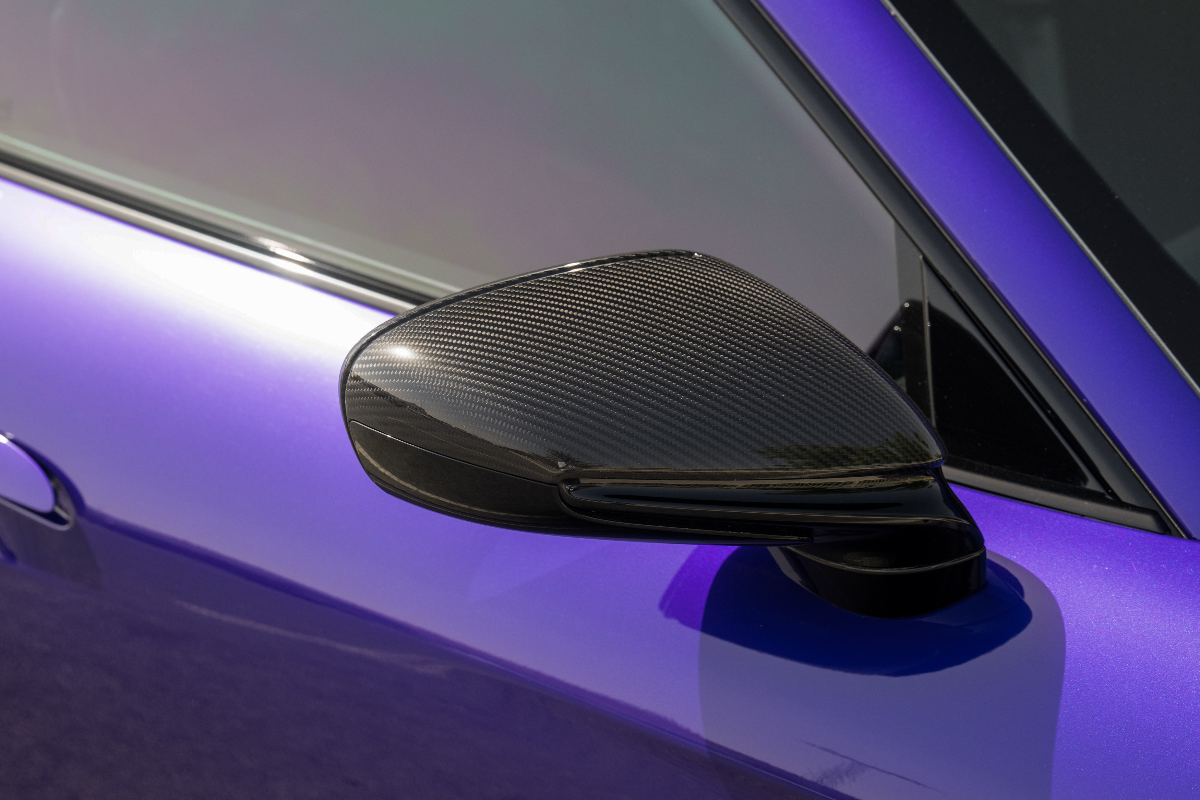 2025 Porsche Taycan photo 9