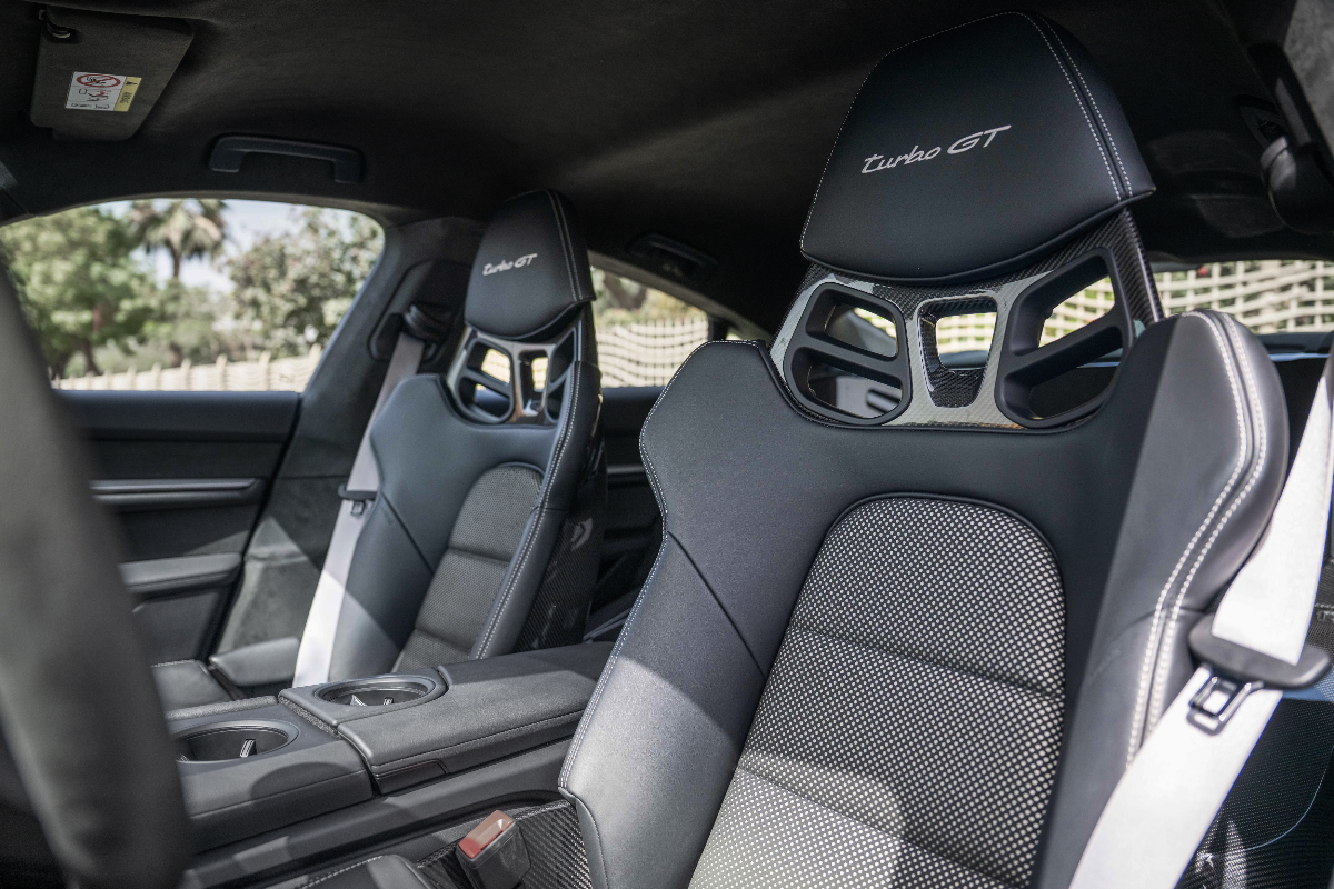 2025 Porsche Taycan photo 27