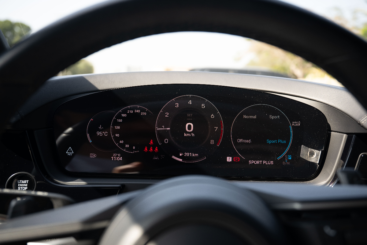 2024 Porsche Cayenne Coupe photo 11