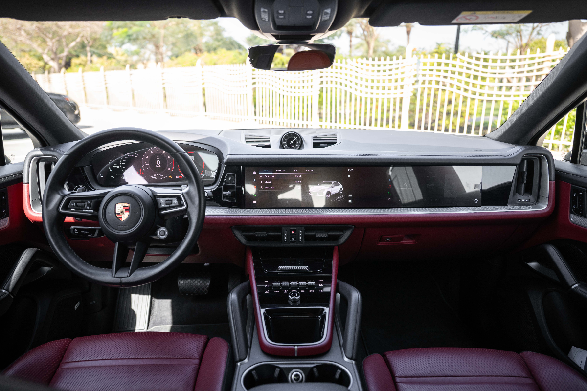 2024 Porsche Cayenne Coupe photo 15