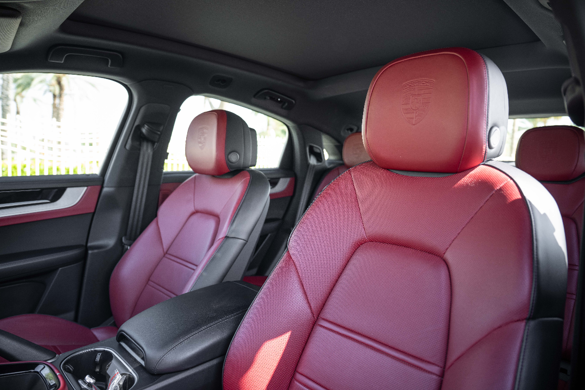 2024 Porsche Cayenne Coupe photo 17