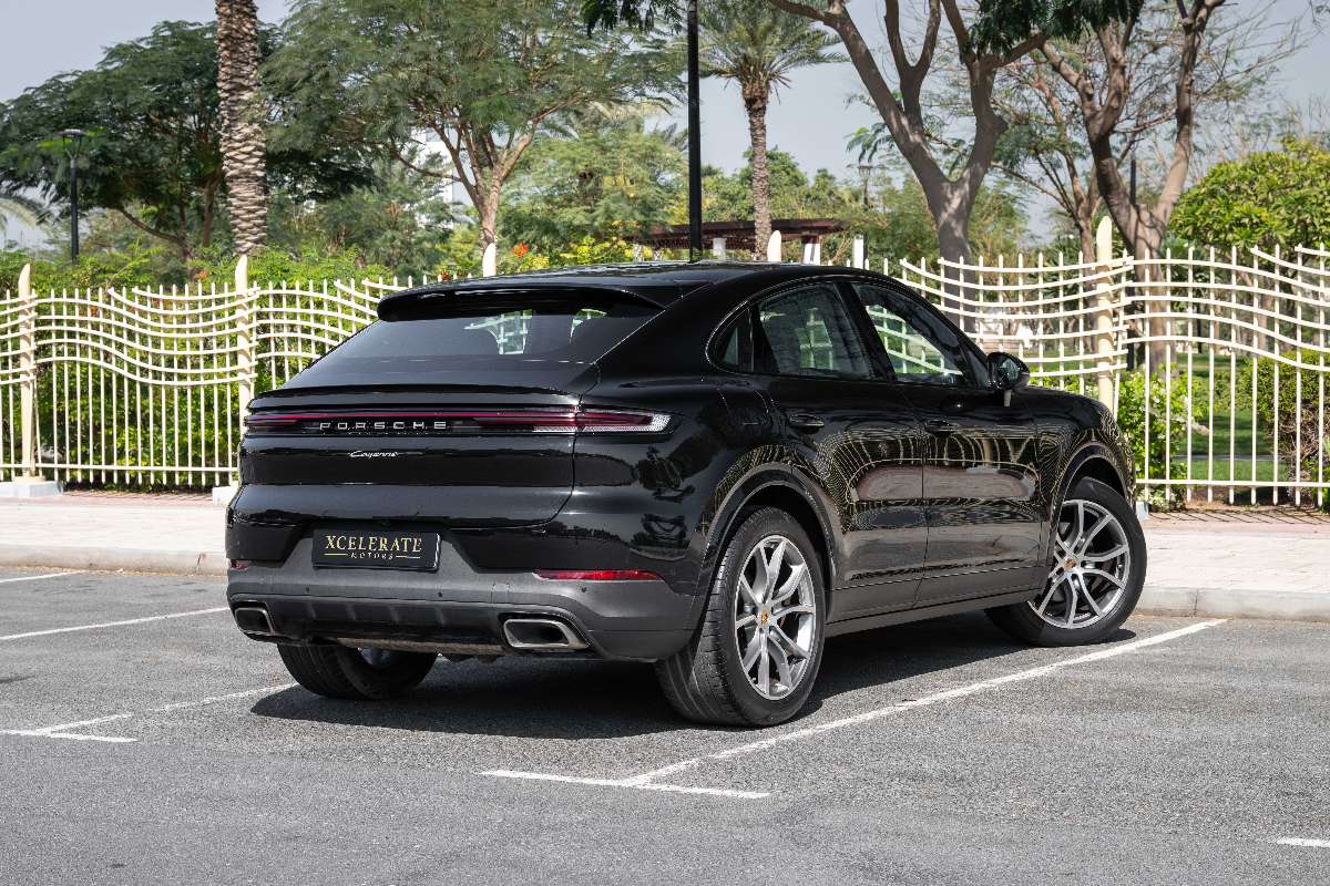 2024 Porsche Cayenne Coupe photo 6