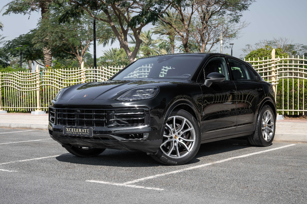 2024 Porsche Cayenne Coupe photo 3