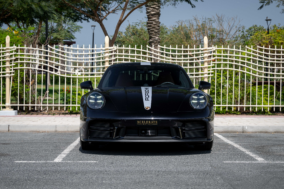 2025 Porsche 911 photo 2