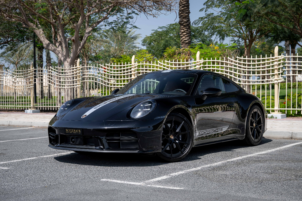 2025 Porsche 911 photo 3