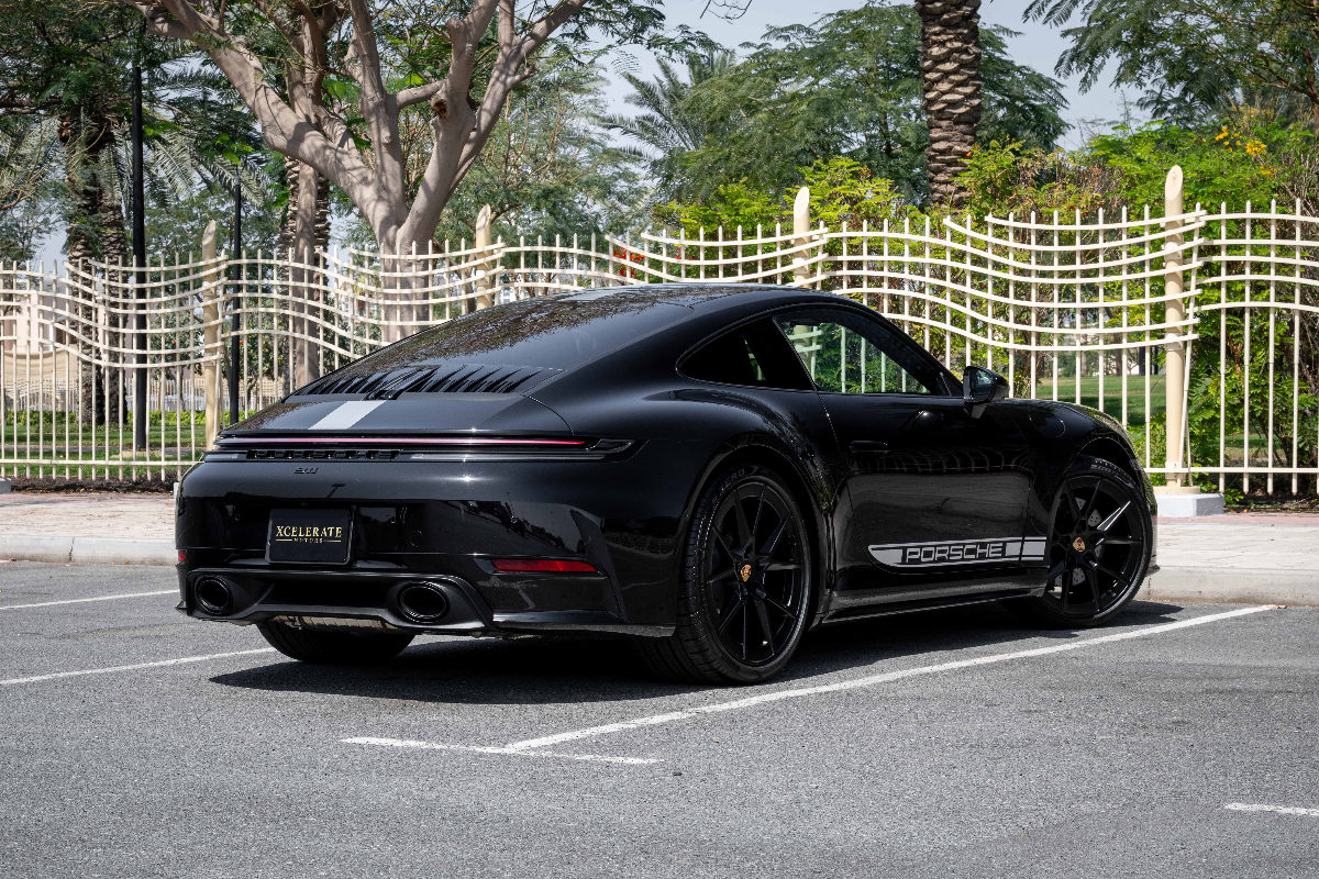 2025 Porsche 911 photo 4