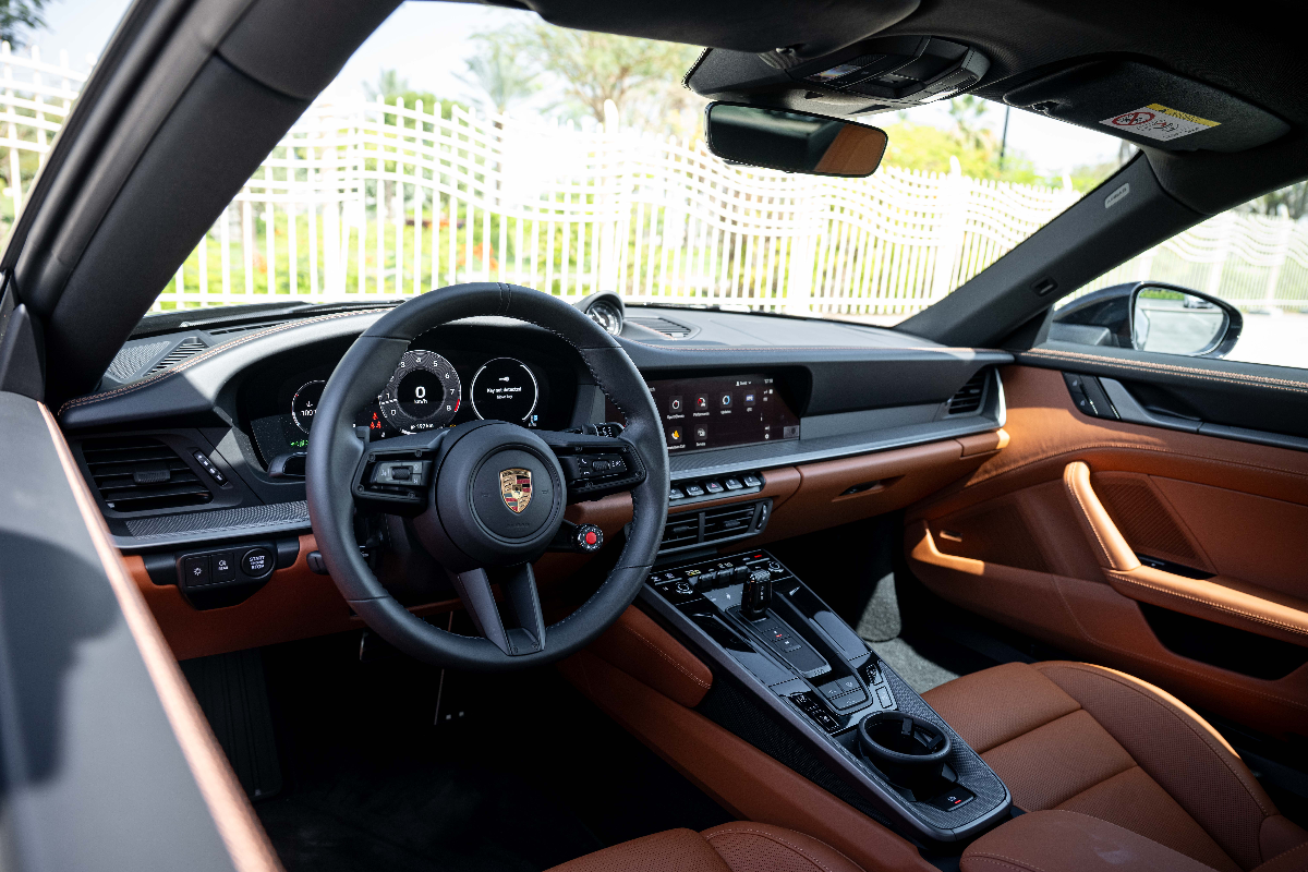 2025 Porsche 911 photo 17