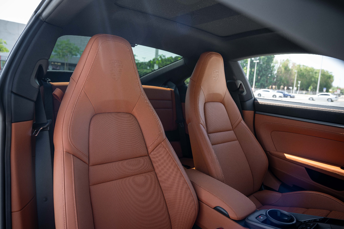 2025 Porsche 911 photo 10