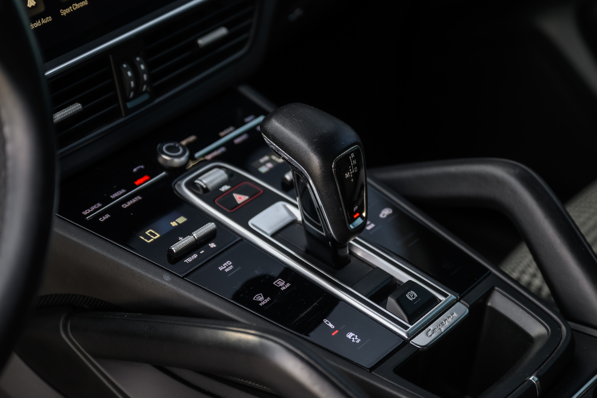 2023 Porsche Cayenne Coupe photo 19