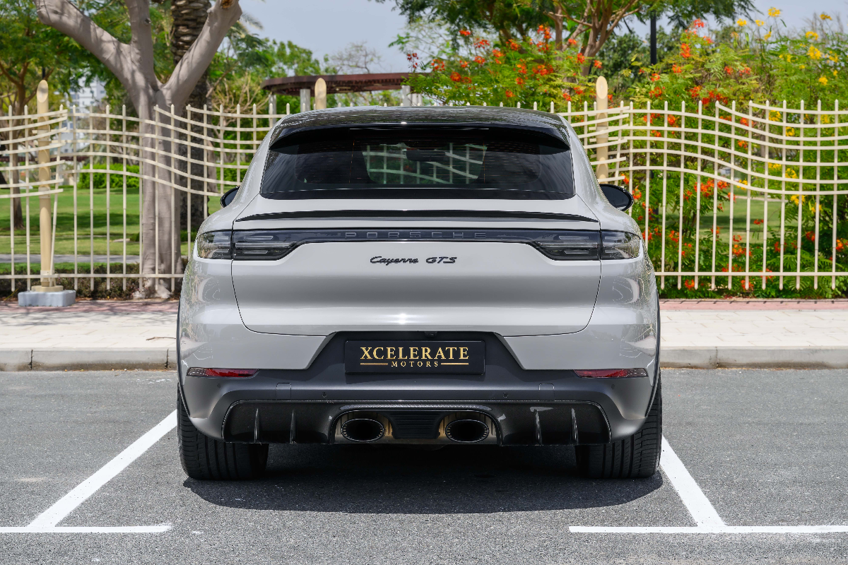 2023 Porsche Cayenne Coupe photo 4
