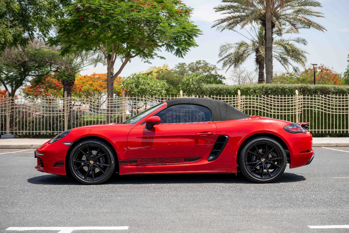 2024 Porsche Boxster photo 14