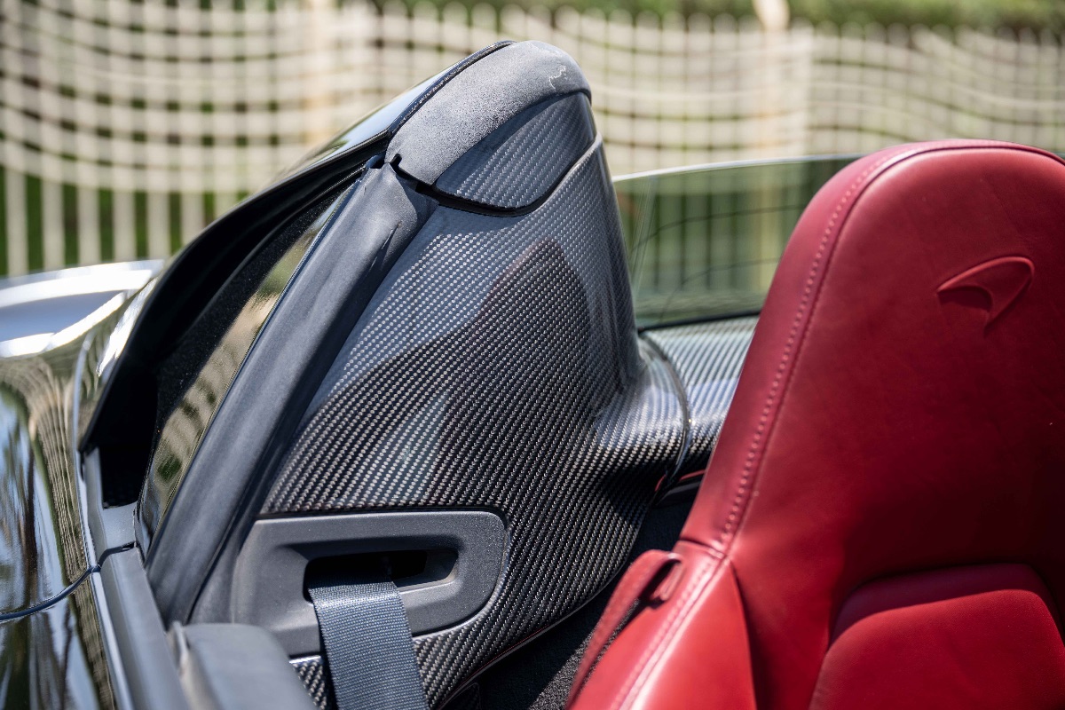 2016 McLaren 650S photo 23