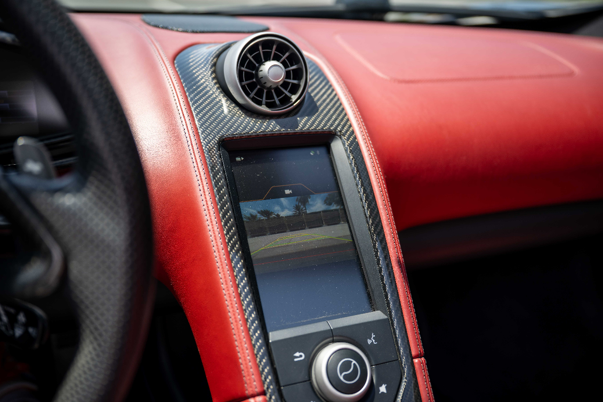 2016 McLaren 650S photo 21