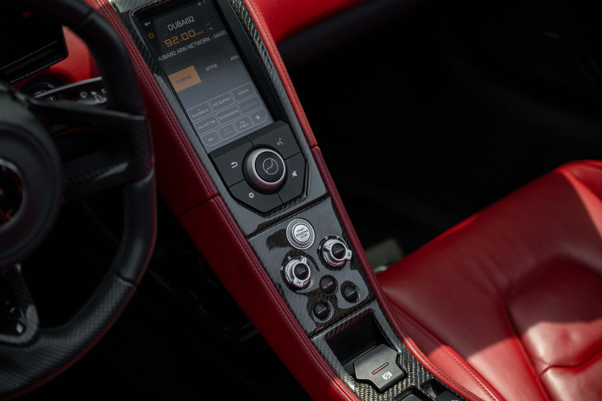 2016 McLaren 650S photo 25