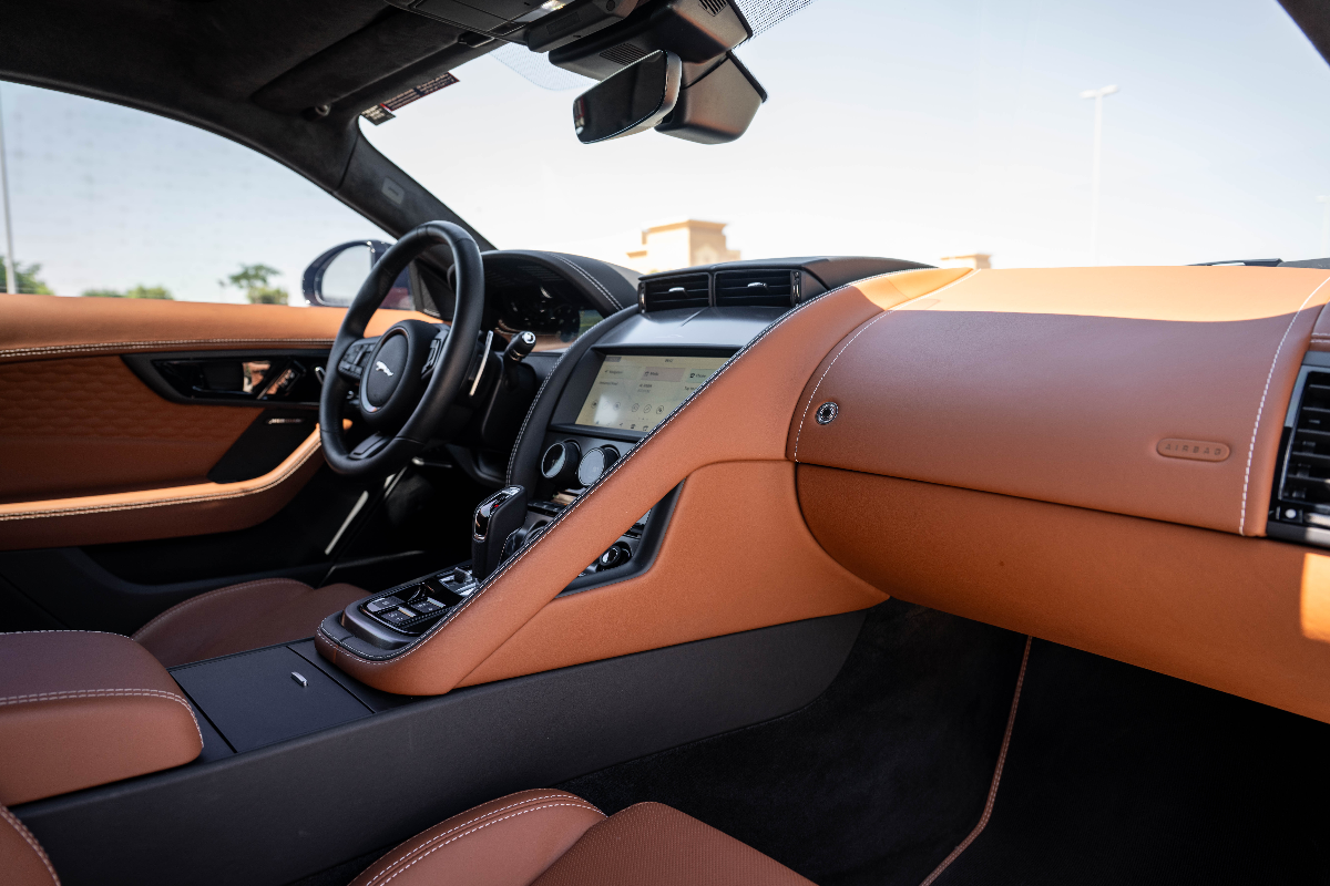 2024 Jaguar F-Type photo 13