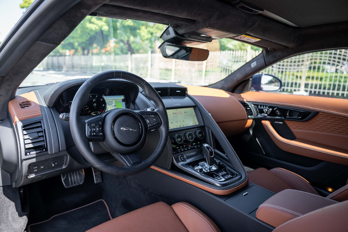 2024 Jaguar F-Type photo 15