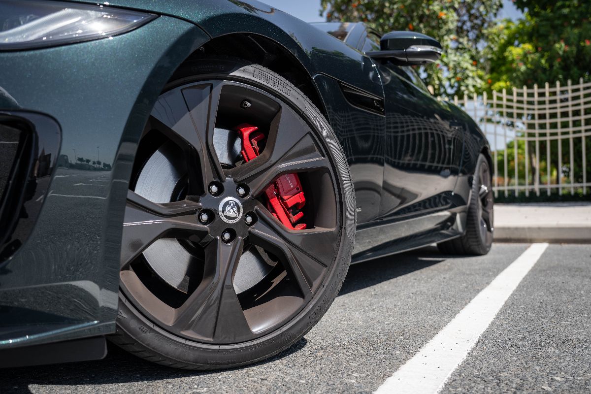 2024 Jaguar F-Type photo 10