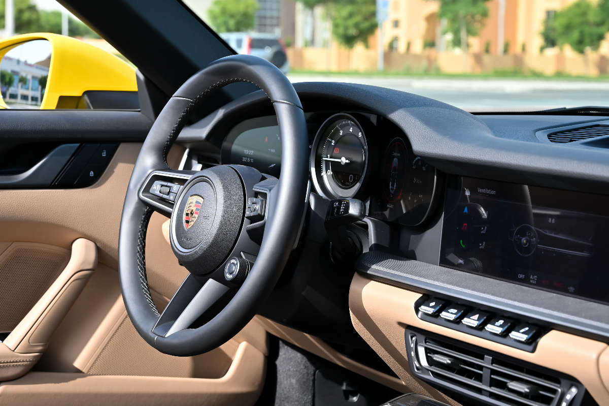 2024 Porsche 911 photo 18