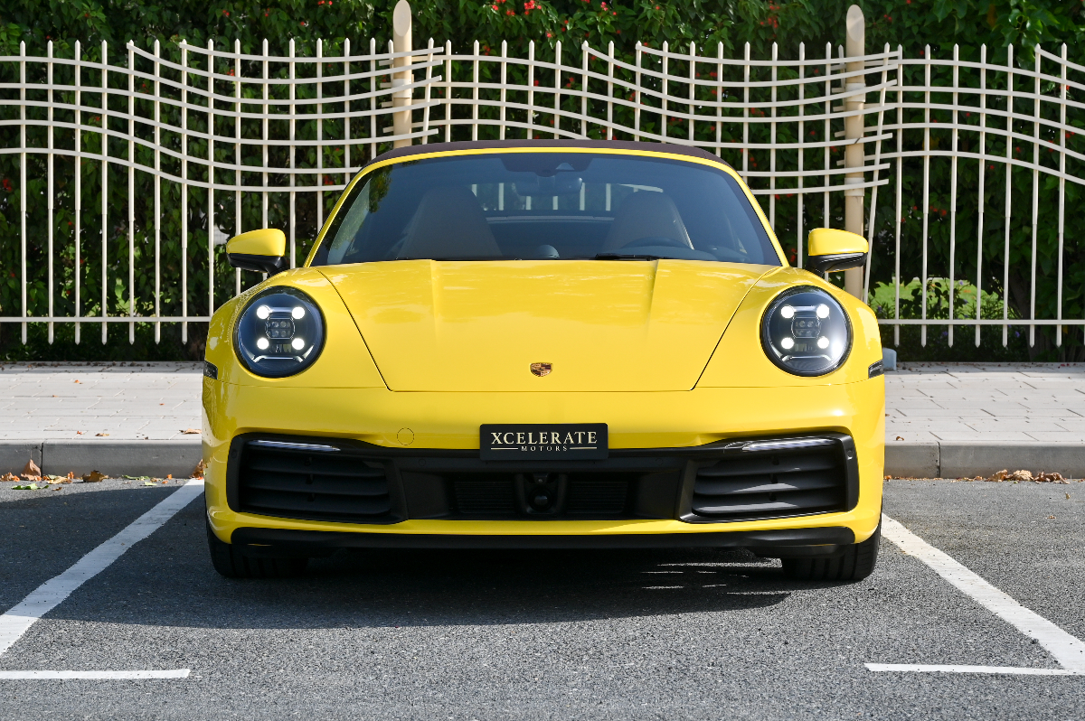 2024 Porsche 911 photo 2