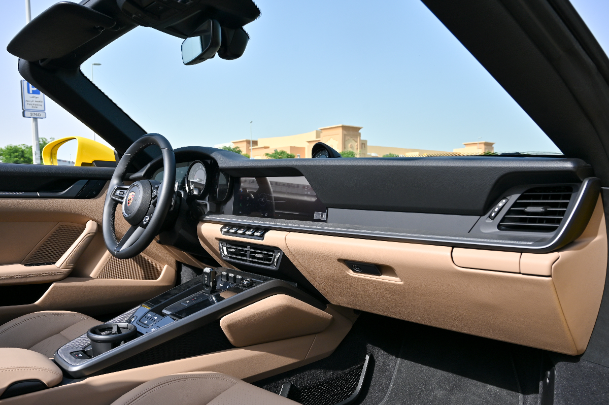 2024 Porsche 911 photo 21