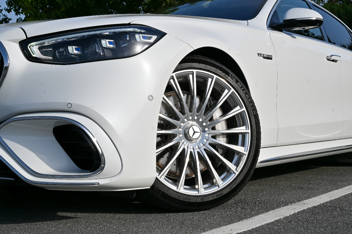 2024 Mercedes-Benz S-Class photo 4