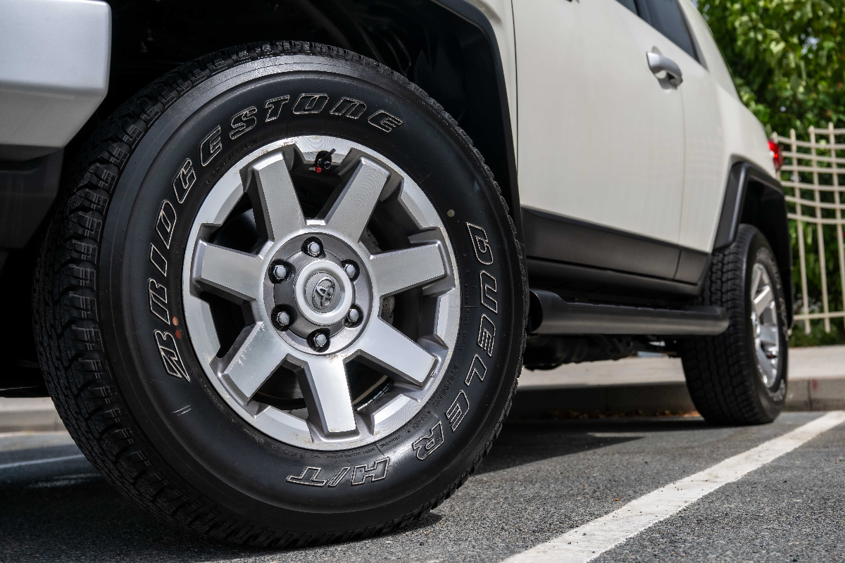 2023 Toyota FJ Cruiser photo 3