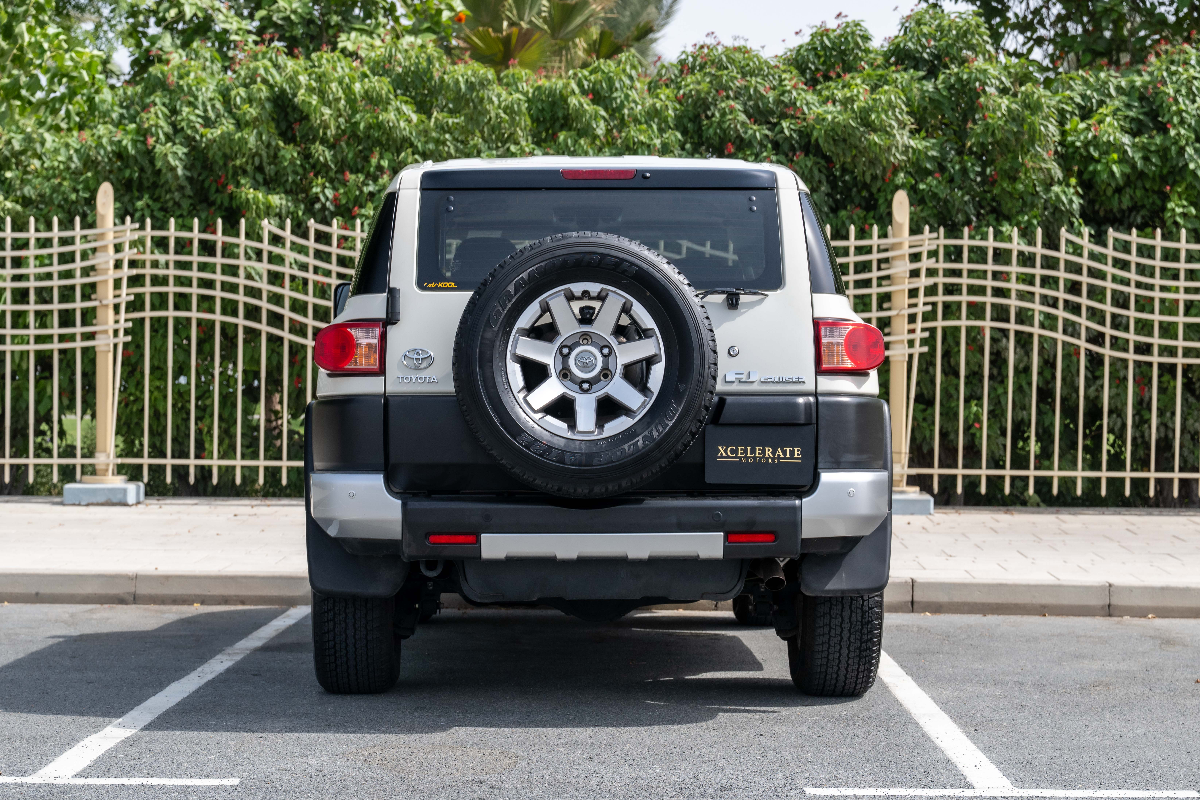 2023 Toyota FJ Cruiser photo 9