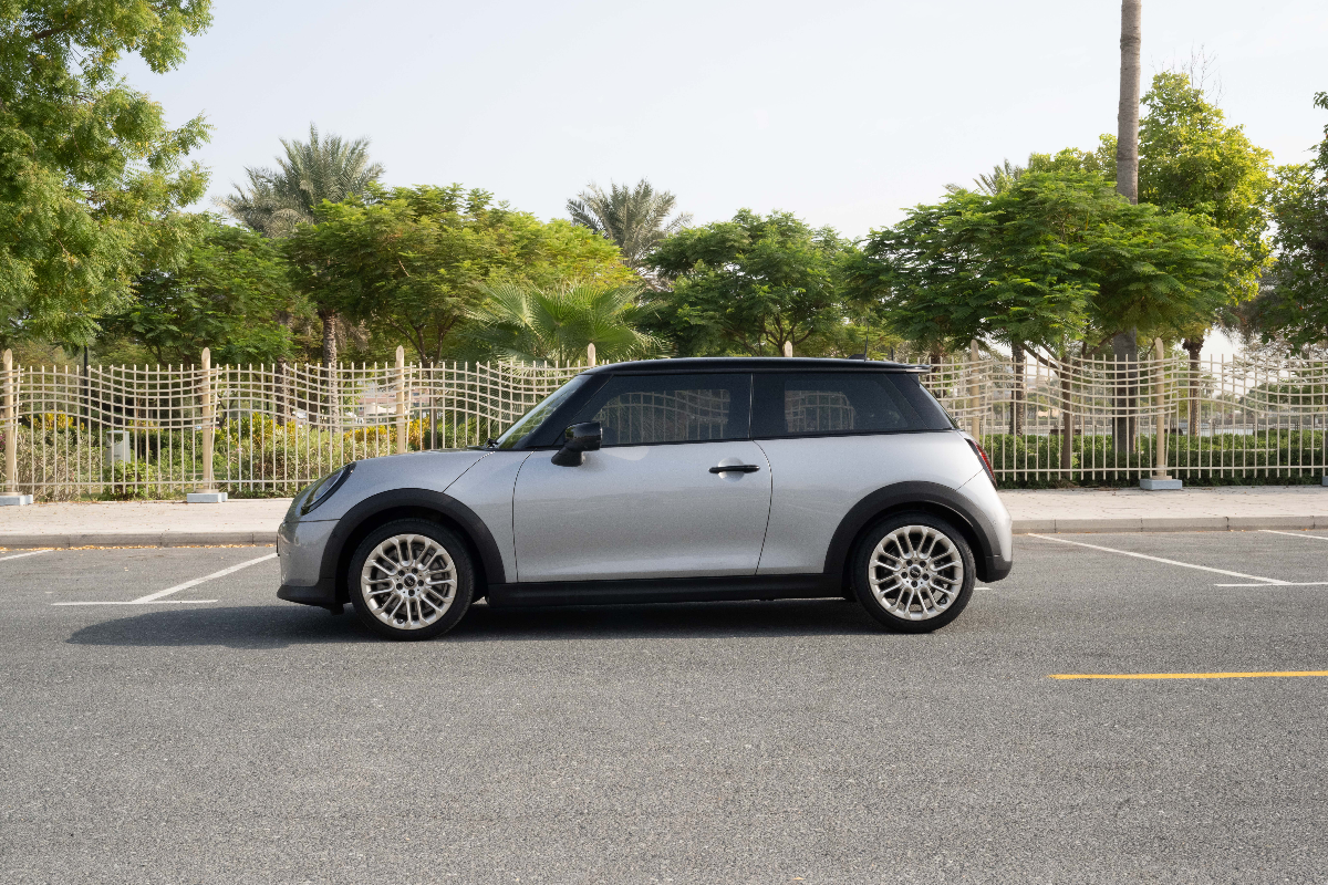 2025 MINI Cooper photo 7