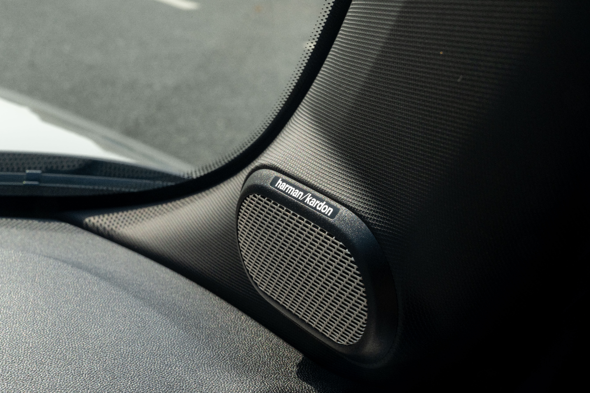 2025 MINI Cooper photo 10