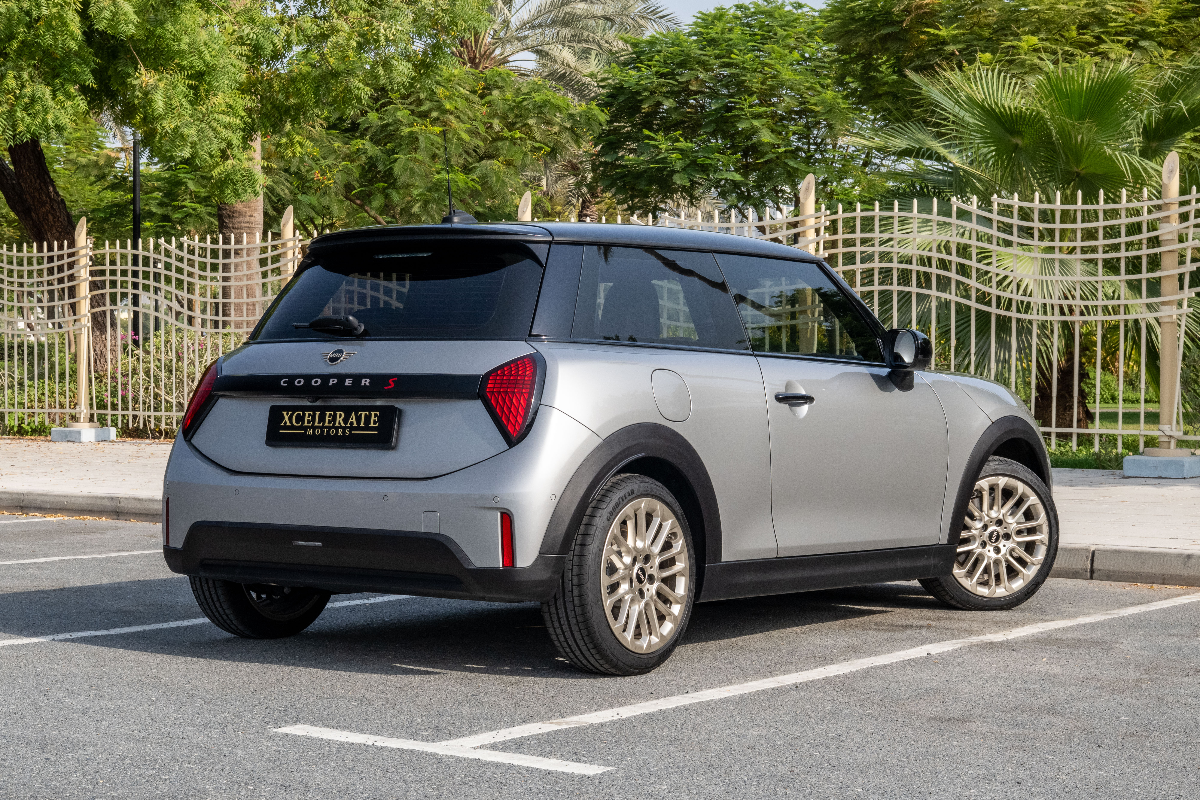 2025 MINI Cooper photo 5