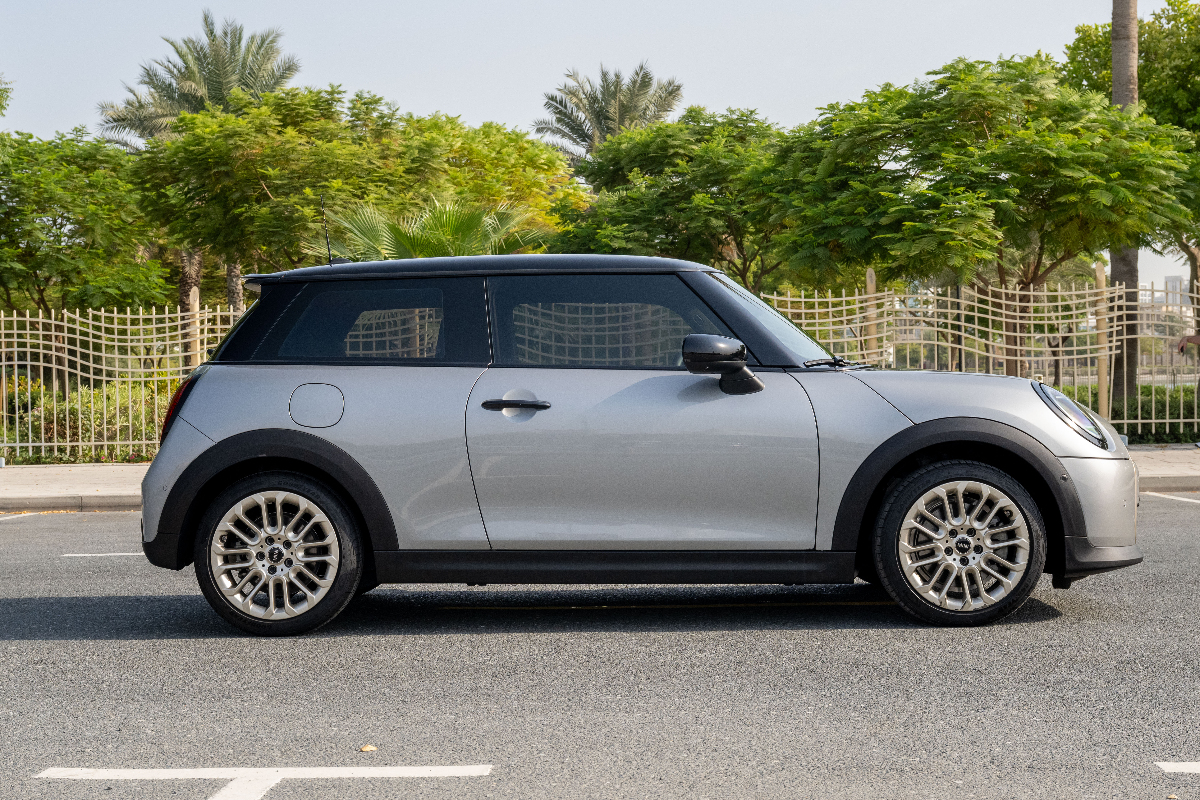 2025 MINI Cooper photo 8