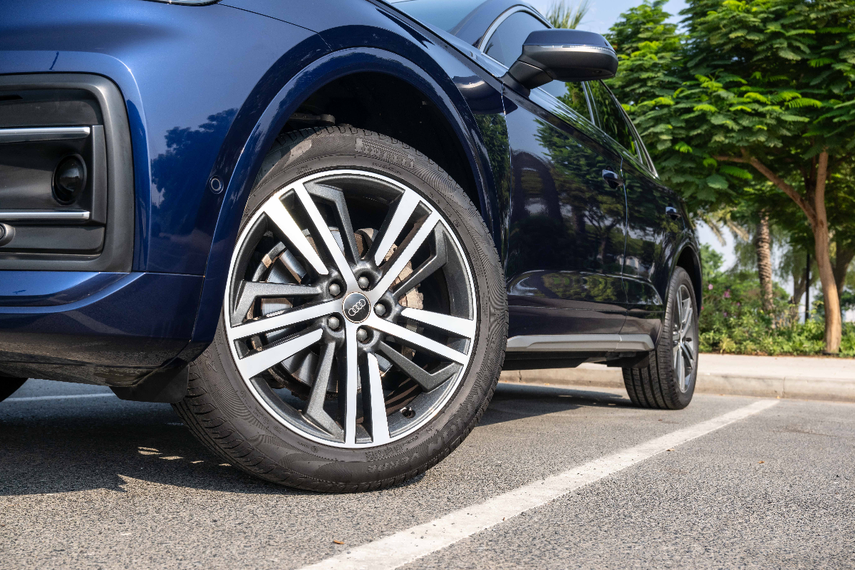 2025 Audi Q5 photo 9